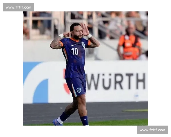 32 岁德佩独造 3 球！荷兰 4-0 横扫芬兰，世预赛领跑